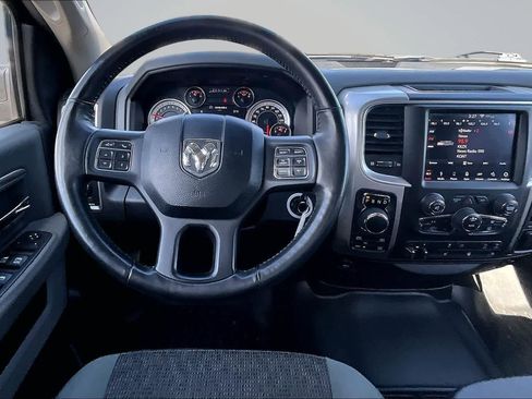 Used 2019 RAM 1500 Big Horn AWD/4WD image 15