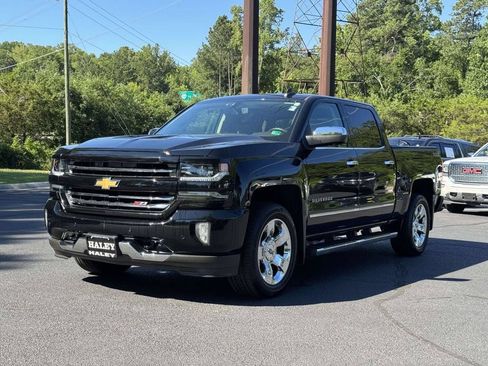 Used 2017 Chevrolet Silverado 1500 LTZ Z71 w/ LTZ Plus Package AWD/4WD image 25