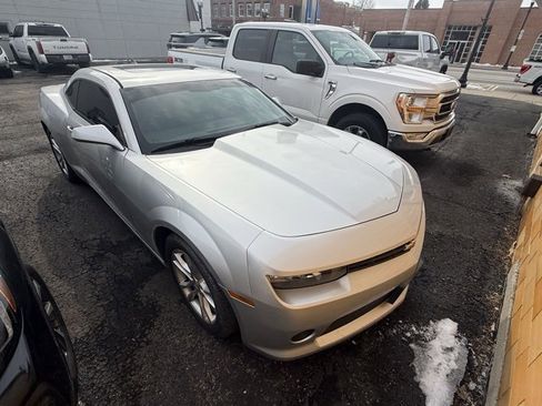 Used 2014 Chevrolet Camaro LT image 2