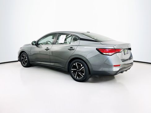 Used 2024 Nissan Sentra SV image 5