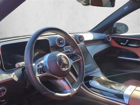 Used 2023 Mercedes-Benz C 300 Sedan image 10