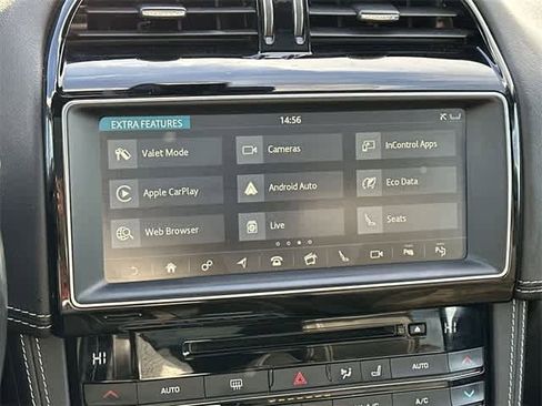 Used 2018 Jaguar F-PACE R-Sport image 12