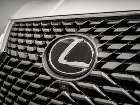 Certified 2022 Lexus RX 350 FWD w/ Premium Package image 3