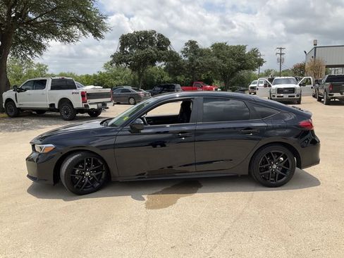 Used 2025 Honda Civic Sport image 3
