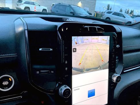 Used 2022 RAM 1500 Limited w/ Body-Colour Bumper Group image 27