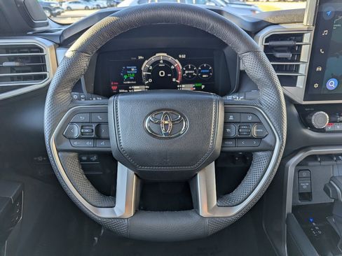 Used 2025 Toyota Tundra Limited image 23