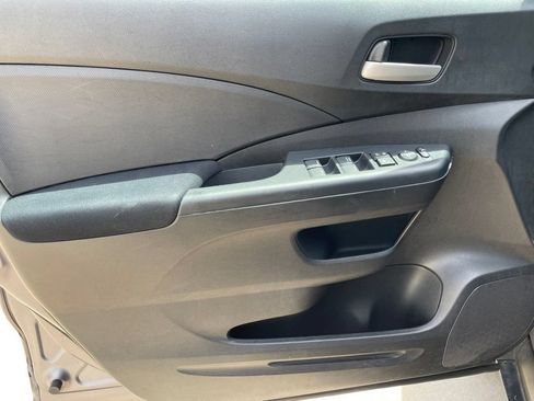 Used 2016 Honda CR-V SE image 17