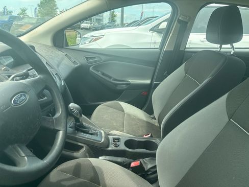 Used 2013 Ford Focus S FWD image 4