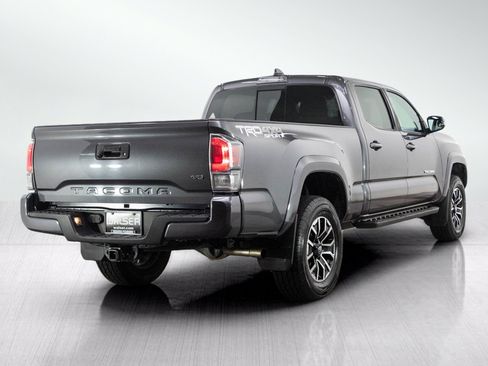 Used 2020 Toyota Tacoma TRD Sport AWD/4WD image 5