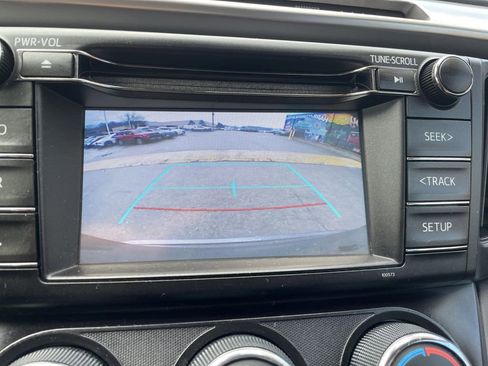 Certified 2018 Toyota RAV4 LE w/ All Weather Liner Package image 19