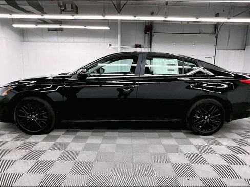 New 2026 Nissan Altima 2.5 SV FWD image 18