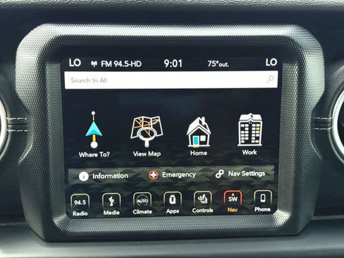 Used 2018 Jeep Wrangler Unlimited Sahara AWD/4WD image 14