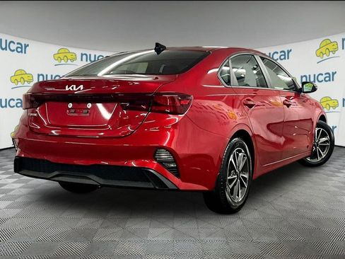 Used 2022 Kia Forte LXS w/ LXS Technology Package FWD image 6