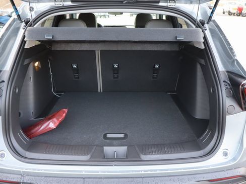 New 2026 Chevrolet Trax ACTIV w/ Driver Confidence Package image 21