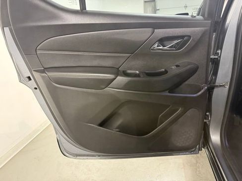 Used 2019 Chevrolet Traverse LT image 21