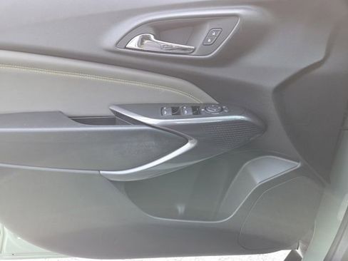 Certified 2024 Chevrolet Trax ACTIV w/ Sunroof Package image 32