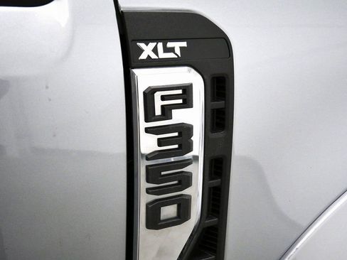 Used 2023 Ford F350 XLT image 10
