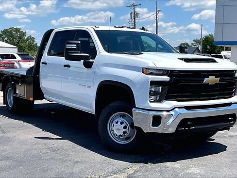 New 2026 Chevrolet Silverado 3500 W/T w/ WT Convenience Package AWD/4WD image 2