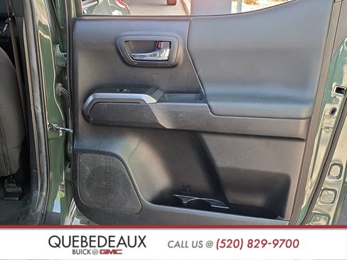 Used 2022 Toyota Tacoma TRD Off-Road RWD image 18