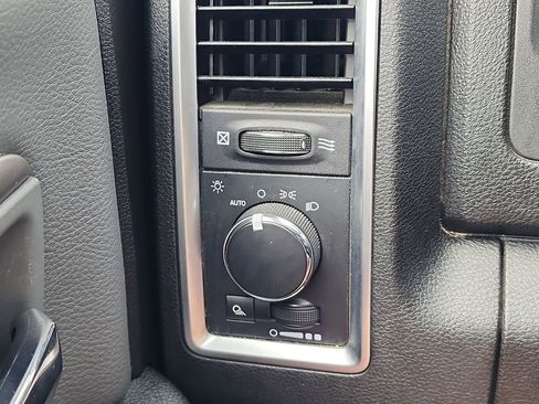 Used 2024 RAM 1500 Classic SLT RWD image 23