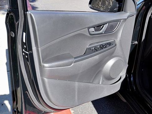 Certified 2023 Hyundai Kona SEL FWD image 21