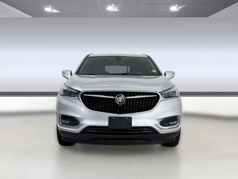 Used 2020 Buick Enclave Essence w/ Sound and Sites Package FWD image 6