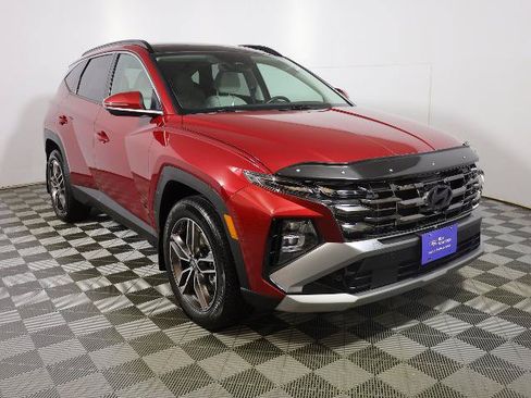Used 2025 Hyundai Tucson Limited AWD/4WD image 5