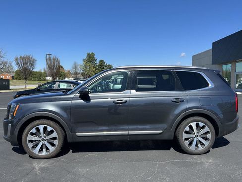 Used 2021 Kia Telluride S image 2