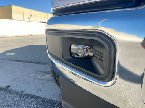 New 2026 Ford F250 Lariat w/ FX4 Off-Road Package image 11