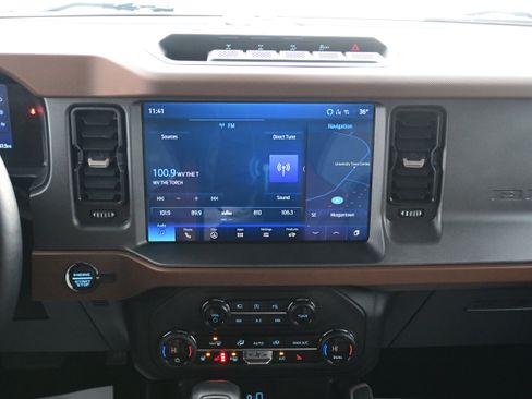 Used 2024 Ford Bronco Outer Banks w/ Sasquatch Package image 20