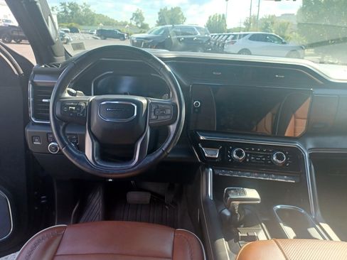 Used 2023 GMC Sierra 1500 Denali Ultimate image 10