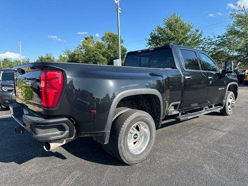 Used 2022 Chevrolet Silverado 3500 High Country AWD/4WD image 3
