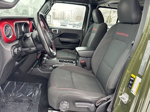 Certified 2021 Jeep Wrangler Unlimited Rubicon w/ Cold Weather Group image 11