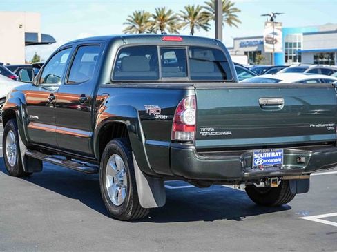Used 2011 Toyota Tacoma PreRunner image 9