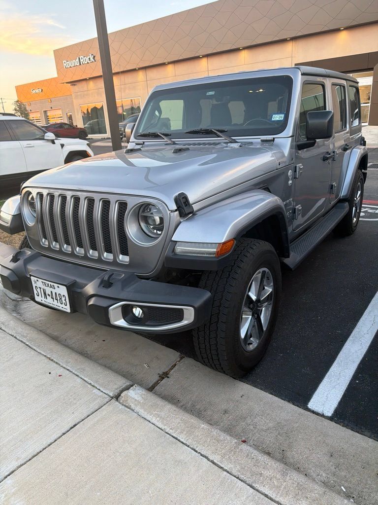 Used 2020 Jeep Wrangler Unlimited Sahara AWD/4WD image 2