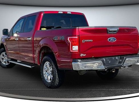 Used 2015 Ford F150 XLT w/ Equipment Group 302A Luxury image 4