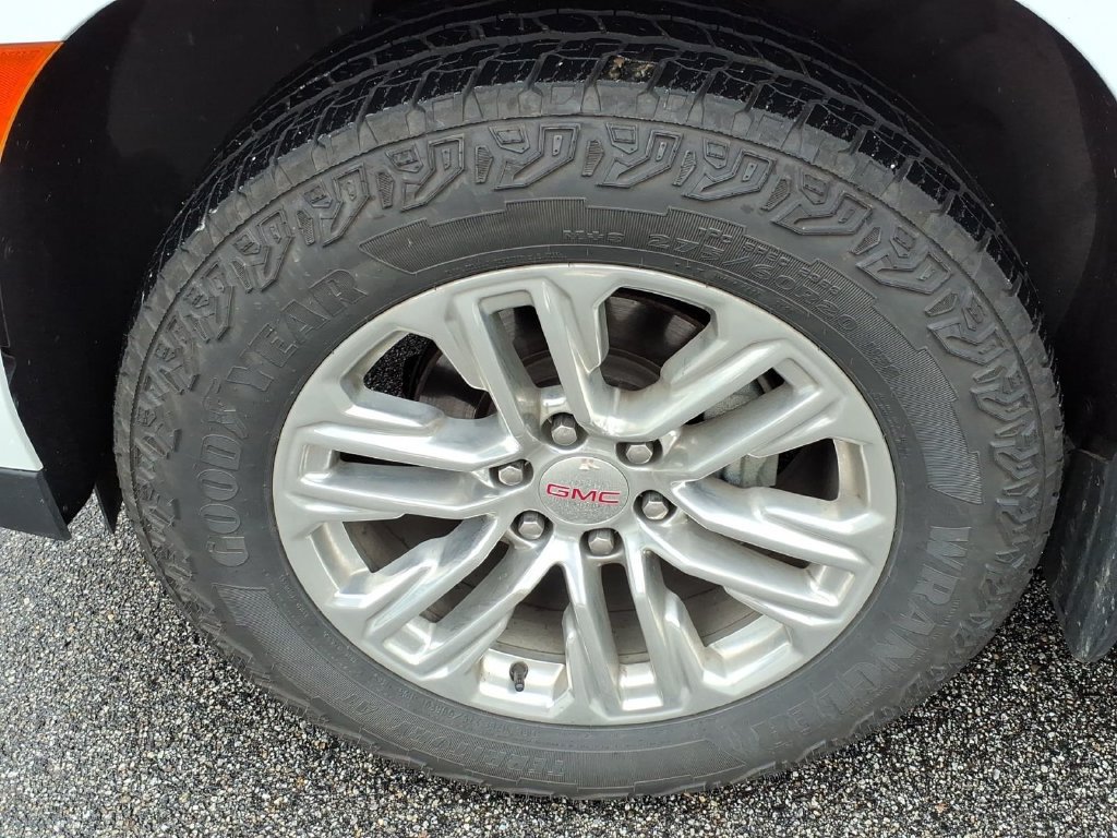 Used 2022 GMC Yukon SLT AWD/4WD image 9