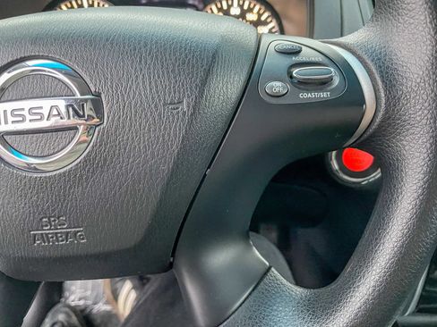 Used 2014 Nissan Pathfinder S FWD image 15