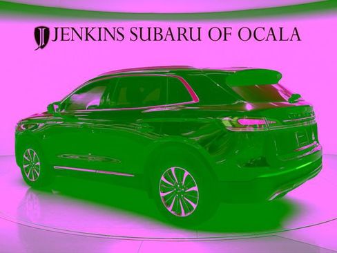 Used 2022 Lincoln Nautilus FWD w/ Premium Package image 5