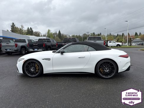 Used 2022 Mercedes-Benz SL 63 AMG 4MATIC image 2