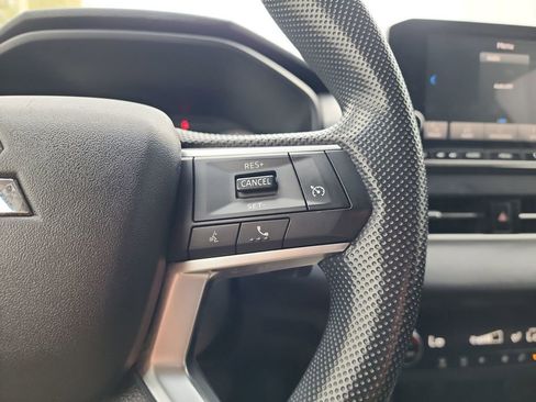 Used 2022 Mitsubishi Outlander ES image 25