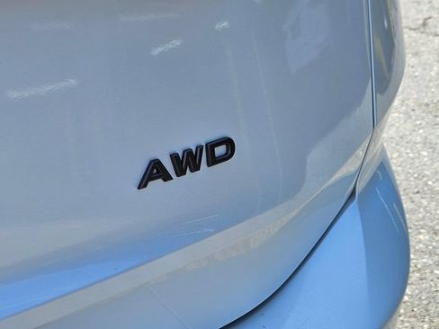 Used 2025 Nissan Rogue SV AWD/4WD image 11