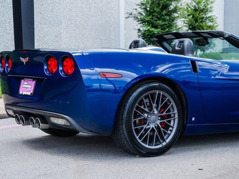 Used 2006 Chevrolet Corvette Convertible RWD image 45
