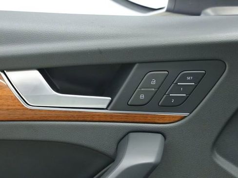 Used 2023 Audi Q5 2.0T Premium Plus image 30