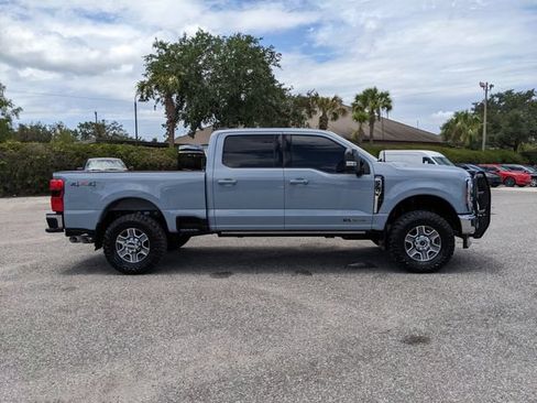 Used 2025 Ford F350 Lariat AWD/4WD image 3