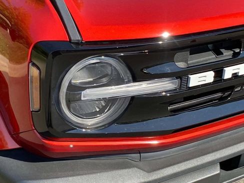 Used 2024 Ford Bronco Outer Banks AWD/4WD image 4