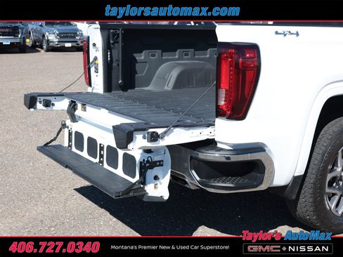Used 2025 GMC Sierra 1500 SLT w/ SLT Premium Plus Package AWD/4WD image 43