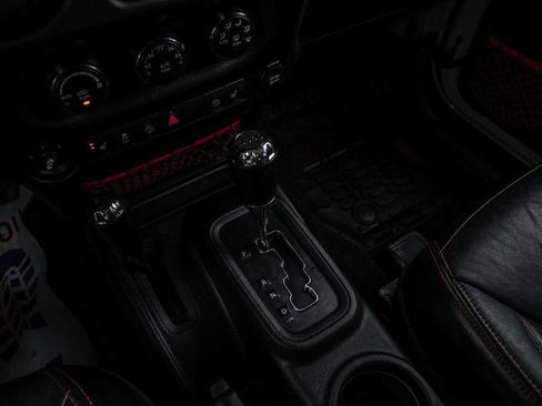 Used 2017 Jeep Wrangler Rubicon image 21