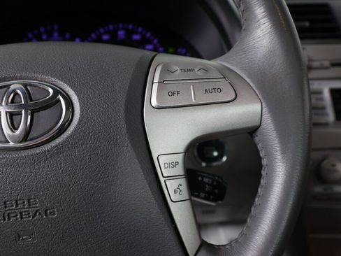 Used 2010 Toyota Camry XLE image 33