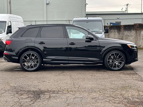 Used 2025 Audi Q7 3.0T Premium Plus w/ Premium Plus Package image 3